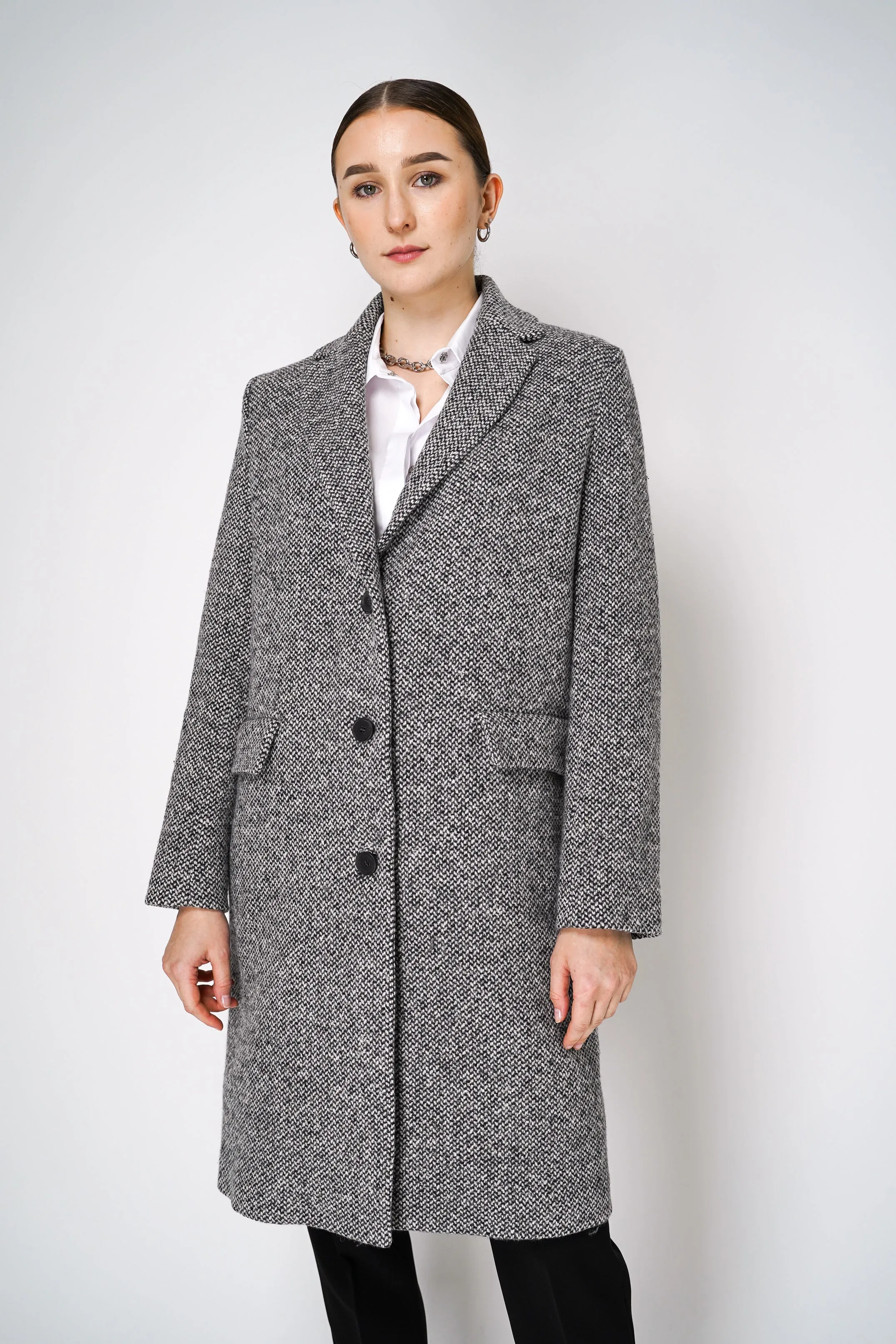 Antonelli Gissi Tweed Bouclé Coat in Grey Tone