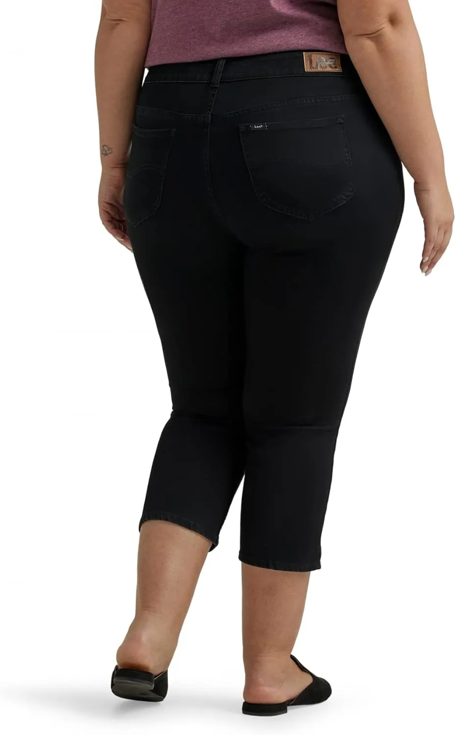 Lee Women's Plus Size Legendary Mid-Rise 21" Capri Jean