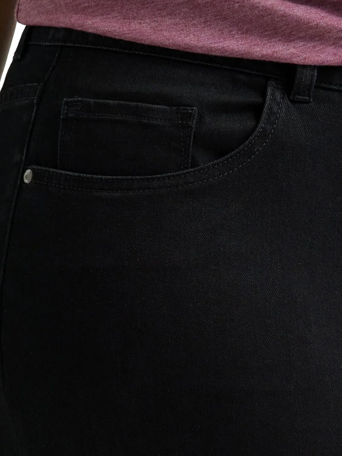 Lee Women's Plus Size Legendary Mid-Rise 21" Capri Jean
