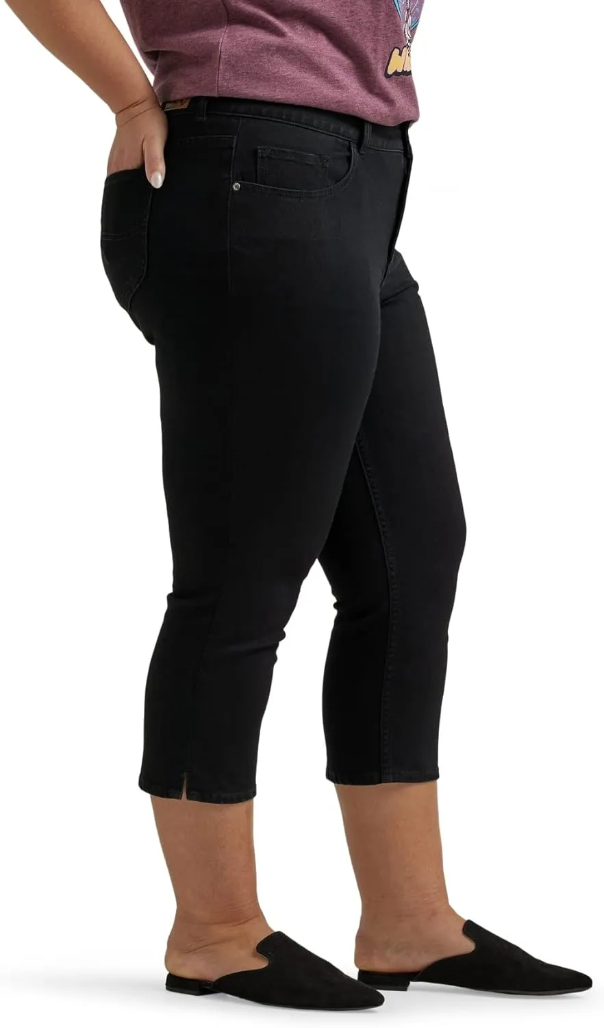 Lee Women's Plus Size Legendary Mid-Rise 21" Capri Jean