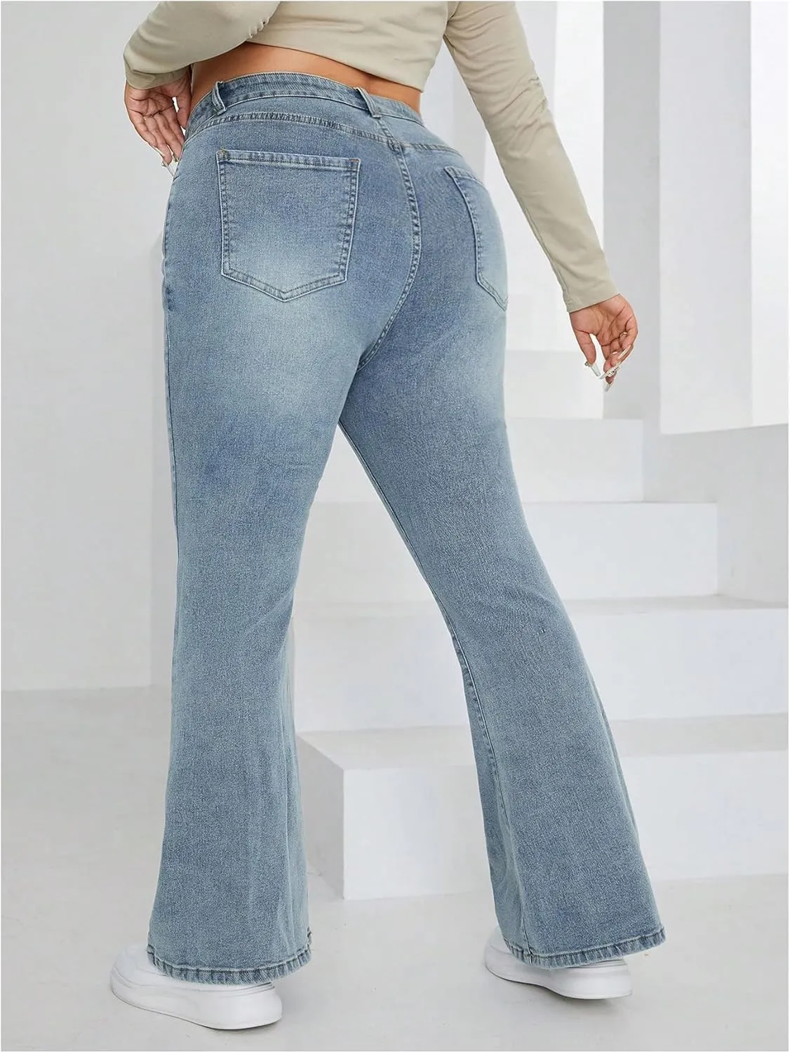 MakeMeChic Women's Plus Size Flare Jeans Bell Bottom Flare Long Denim Pants Y2K Trousers with Pocket