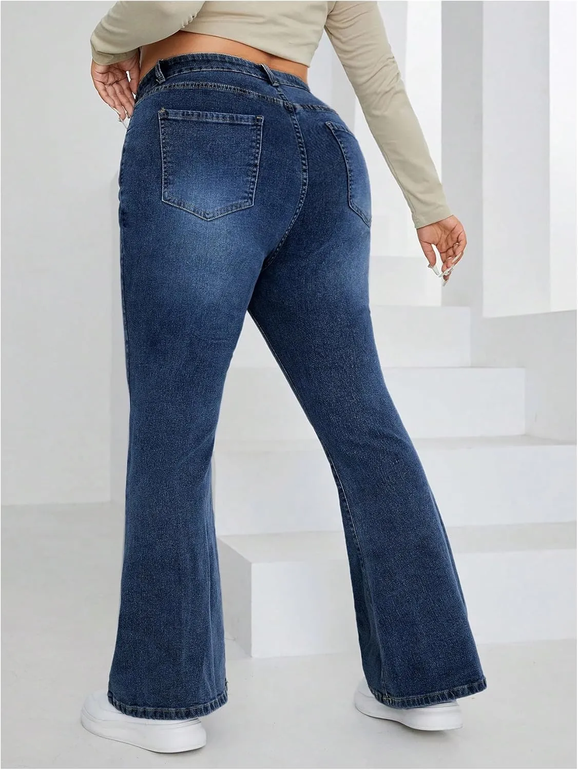 MakeMeChic Women's Plus Size Flare Jeans Bell Bottom Flare Long Denim Pants Y2K Trousers with Pocket