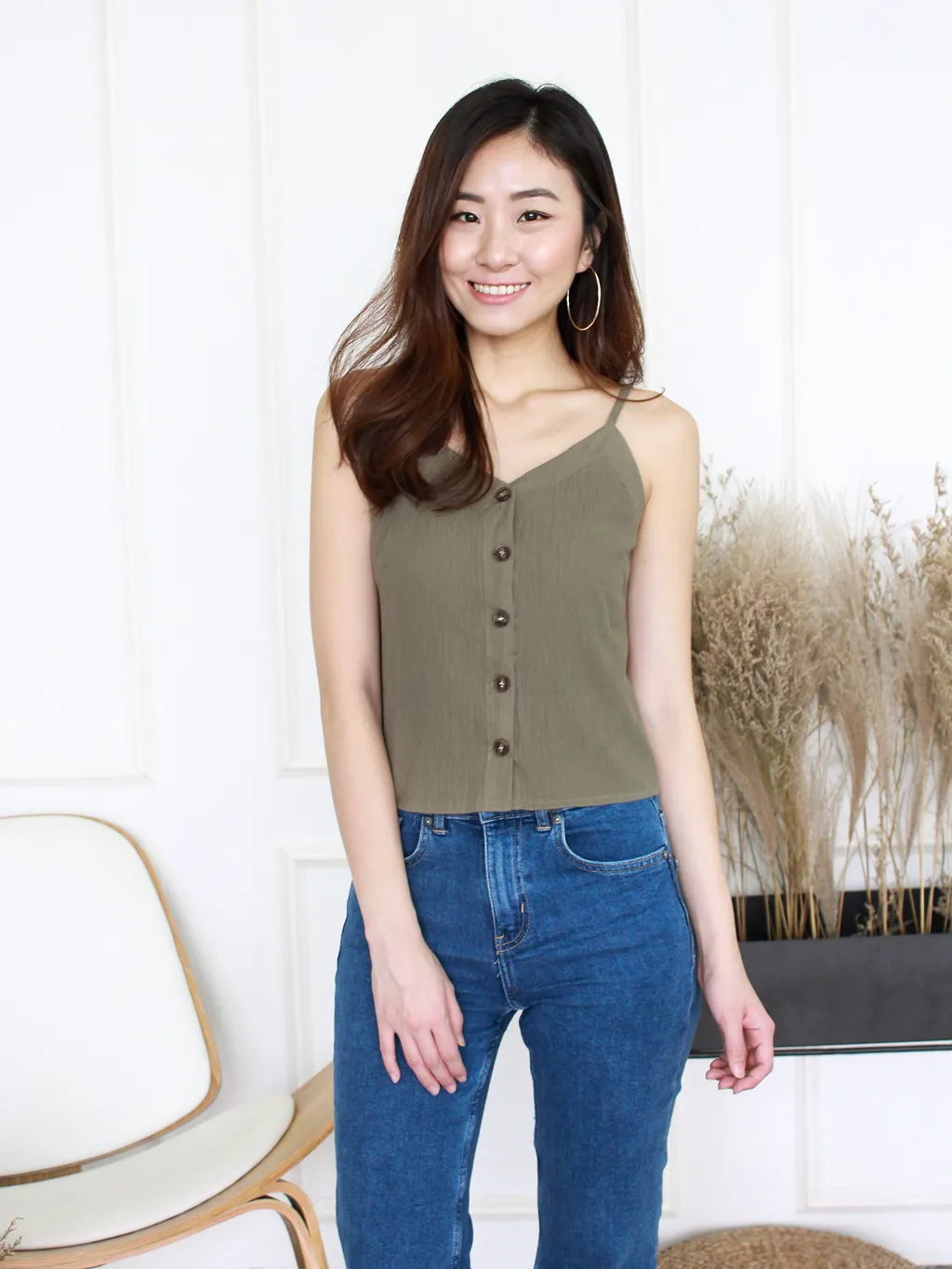 Mizuki Linen Button-Down Top in Olive