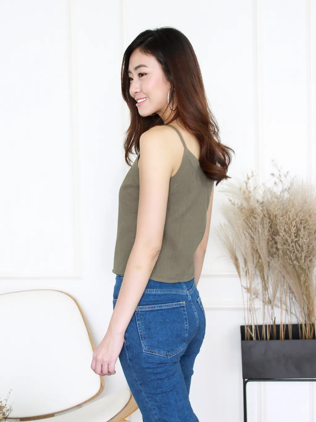 Mizuki Linen Button-Down Top in Olive