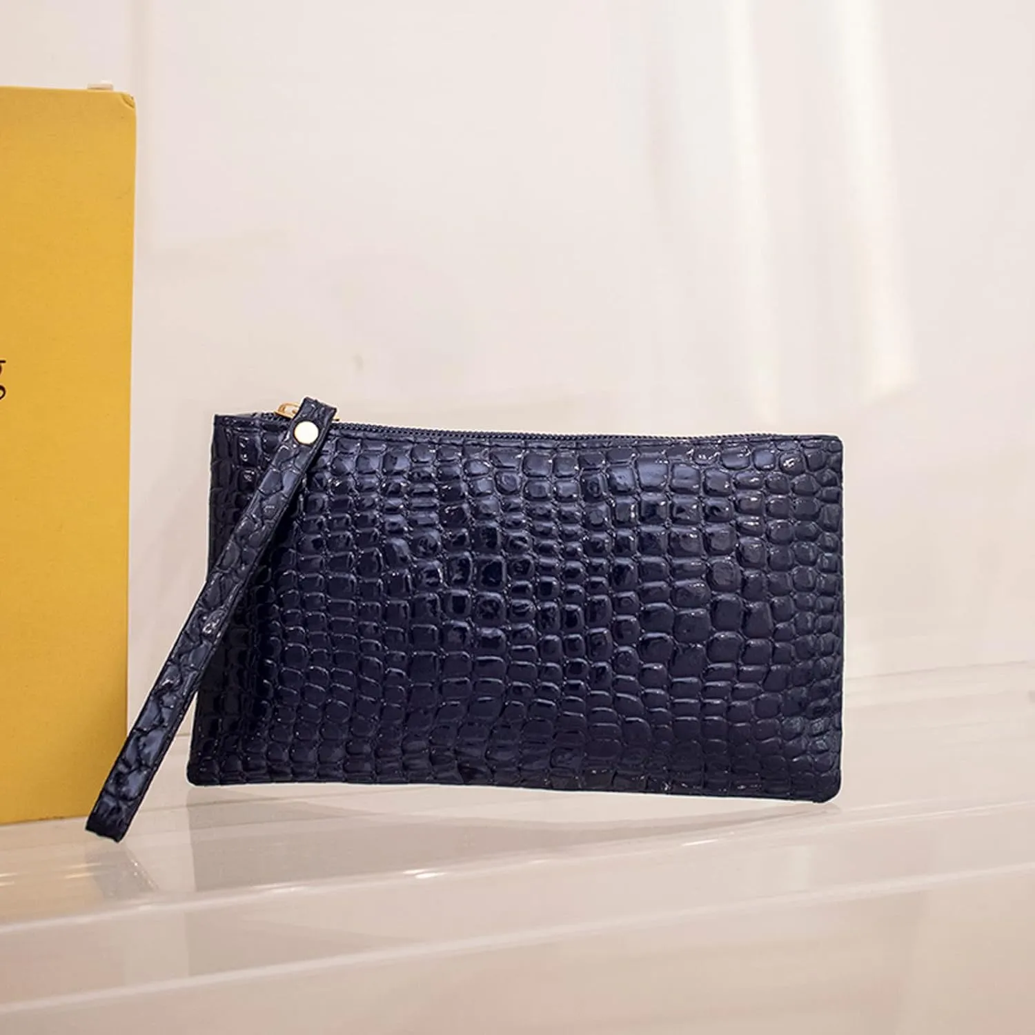 Slim Thin Women Wallet RFID Blocking Credit Card Holder Bifold Long Ladies Billfold Wallets Ultra Slim Minimalist Card Holder Wallet for Men and Women