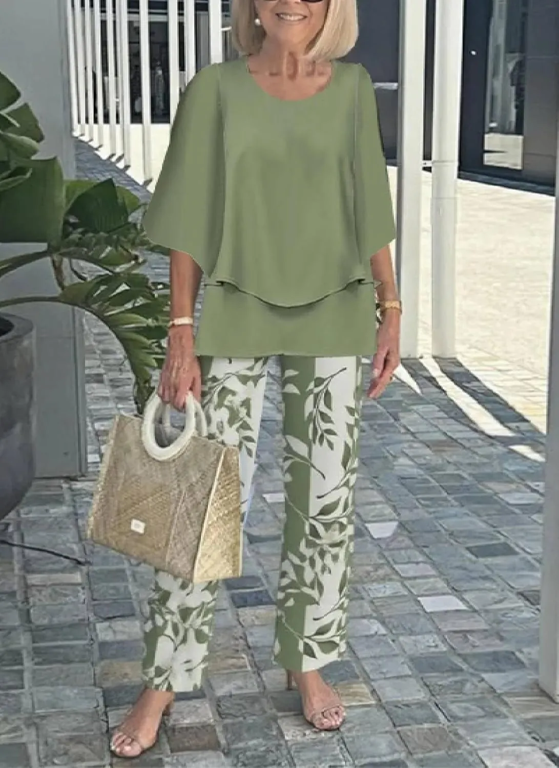 Women's 2 Piece Outfits Green 3/4 Sleeve Double Layer Top and Leaf Print Straight Leg Pants Lounge Sets 2025 Trendy
