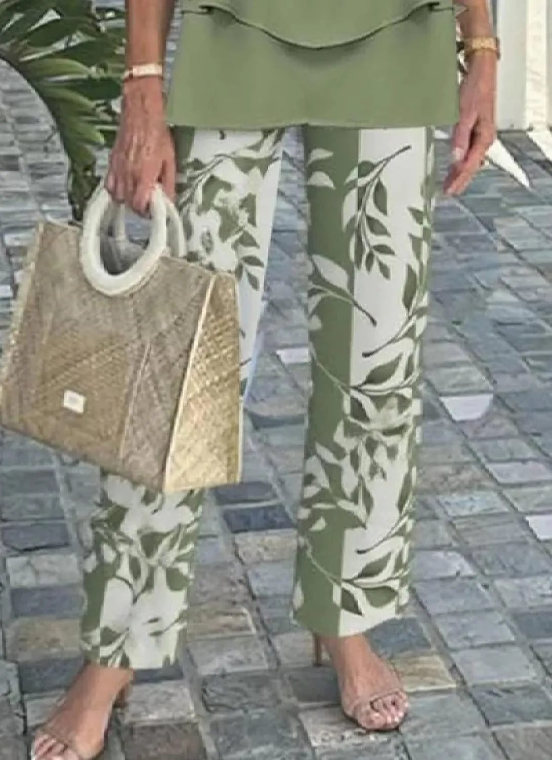 Women's 2 Piece Outfits Green 3/4 Sleeve Double Layer Top and Leaf Print Straight Leg Pants Lounge Sets 2025 Trendy